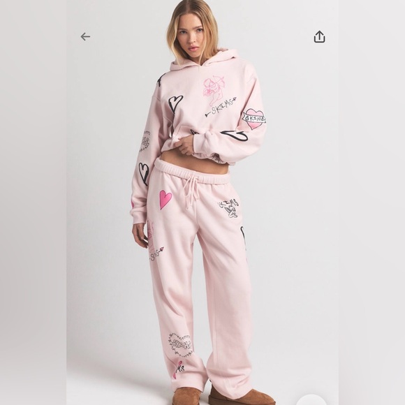 Skims Cotton Fleece Hoodie in Barely Pink Angel Sketch - Picture 7 of 7